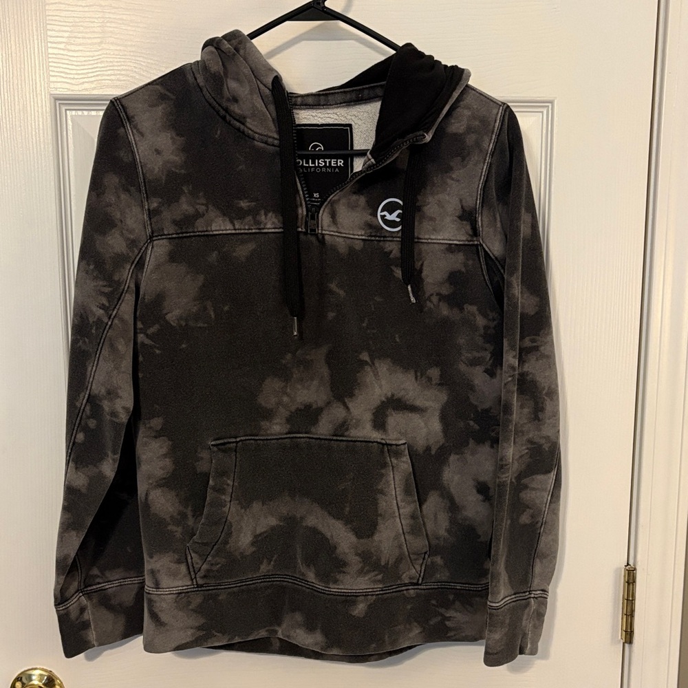 Hollister Men's Gray Tie-Dye Hoodie